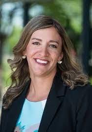 Holly Bloom, photo 2