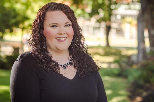 Caitlin Roberts, photo 1