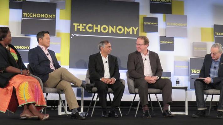 Oliver Hsiang, photo 2