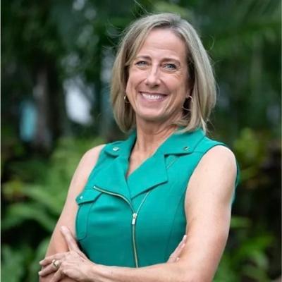 ☁️ Laura McBride ☁️