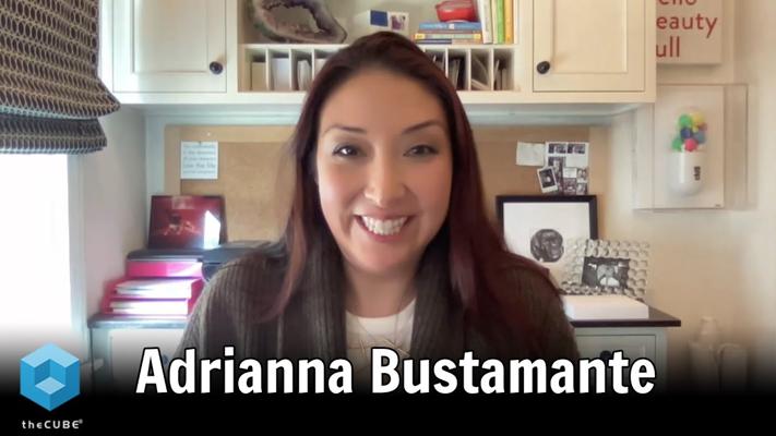 Adriana Bustamante, photo 1