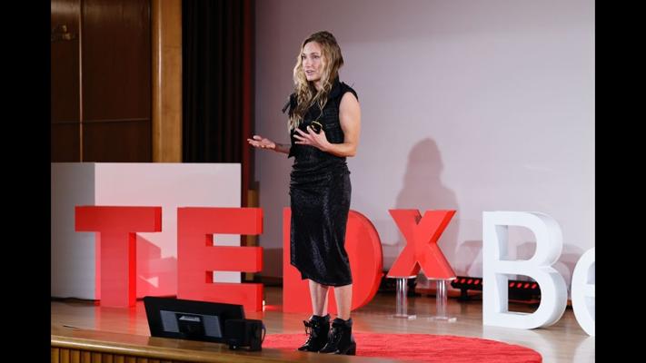 Jamie Alexander, photo 2