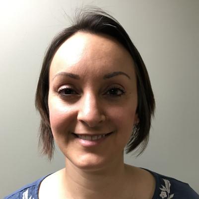 Lindsay Oliver, photo 1