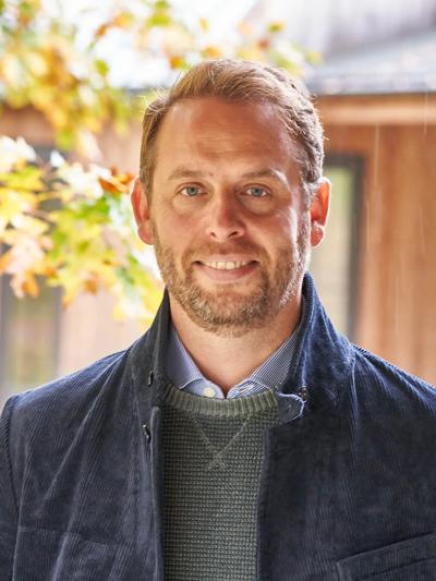 Alex Farmer, photo 1