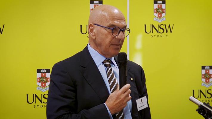 Andrew Kaldor, photo 1