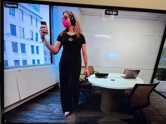 Danielle Miller, photo 1