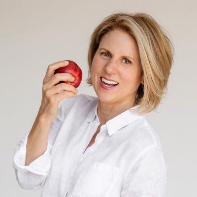 Rebecca Thompson, photo 2