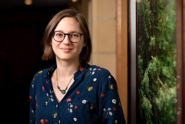 Robyn Parker, photo 1