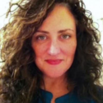 Debra Lavell, photo 2