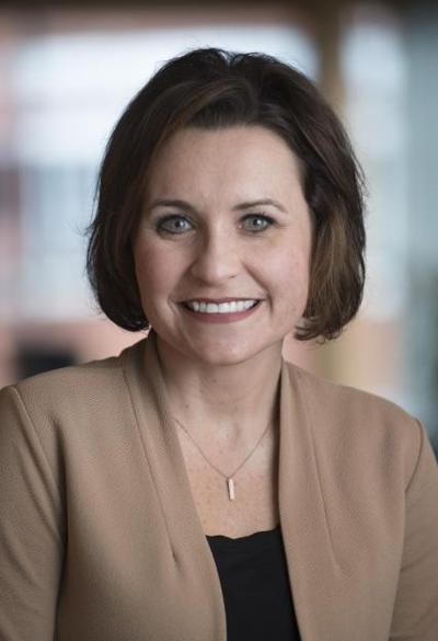 Carolyn Lnha, photo 1