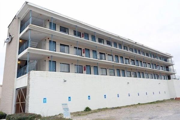 Joanne Hatt, photo 2