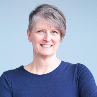 Elaine Dunphy, photo 2