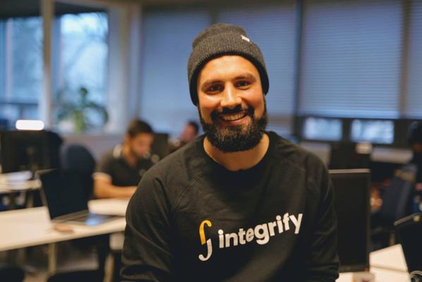 Daniel Rahman, photo 1