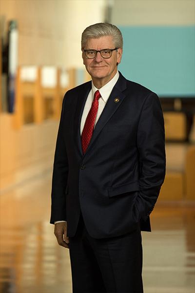 Phil Bryant, photo 2