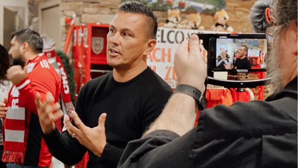 Derek Greene, photo 2