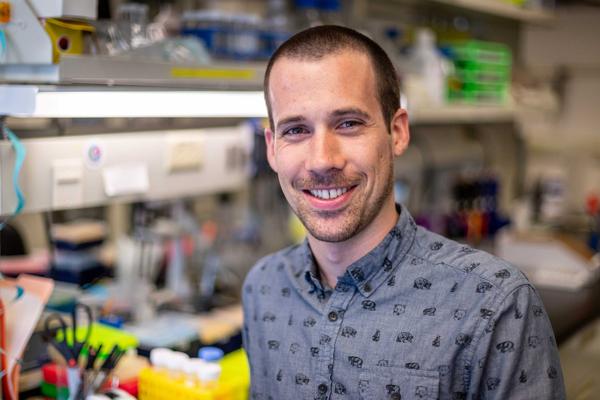 Tyler Starr, photo 1