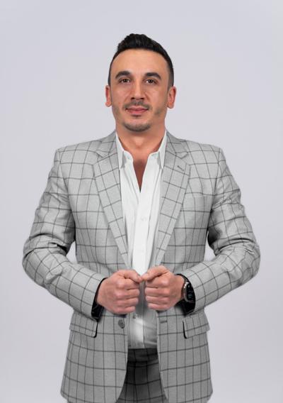 Amit Golriz, photo 2