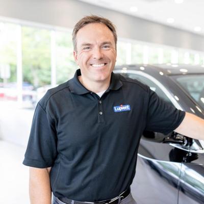 Jesse Bishop, photo 1