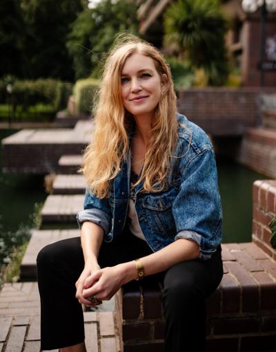 Eva Liparova FRSA, photo 2