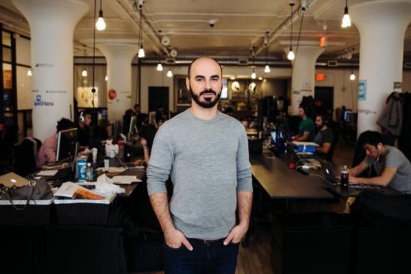 Leigh Drogen, photo 1