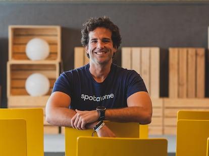 Alejandro Dobles, photo 1