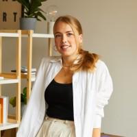 Laura Fox, photo 2