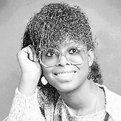 Natalie Hutton, photo 1