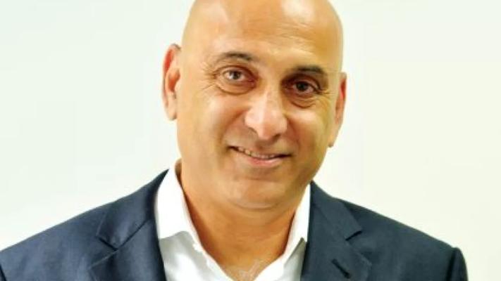 Hank Uberoi, photo 2