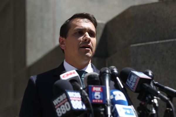 Cyrus Farrow, photo 1