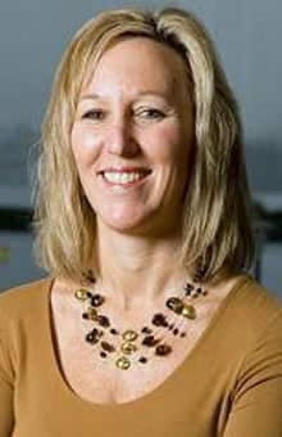 Kristi Miller, photo 1