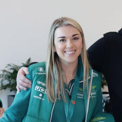 Michaela Savage, photo 1