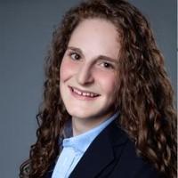 Larissa Bauer, photo 1