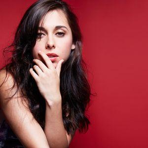 Veronica Sung, photo 1