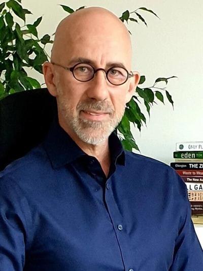 Joey Tabone, photo 1