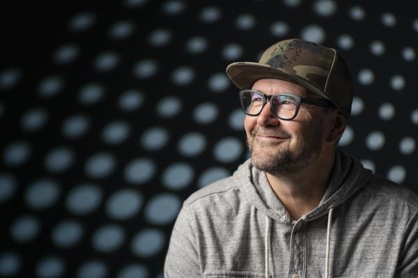 Mark Finney, photo 1