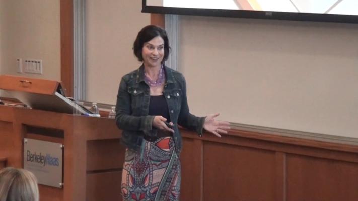 Lesley Gold, photo 1