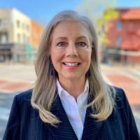 Julie Clark, photo 2