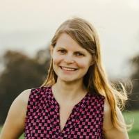 Molly Maynard, photo 1