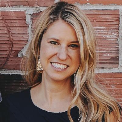 Kari Hammett-Caster, photo 1