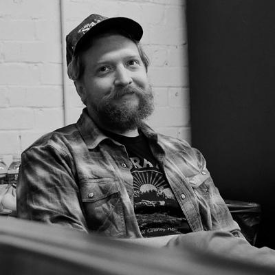 Russell Bradford, photo 1