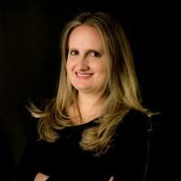 Traci Shields, photo 1