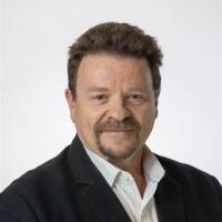 Peter Alexopoulos, photo 1