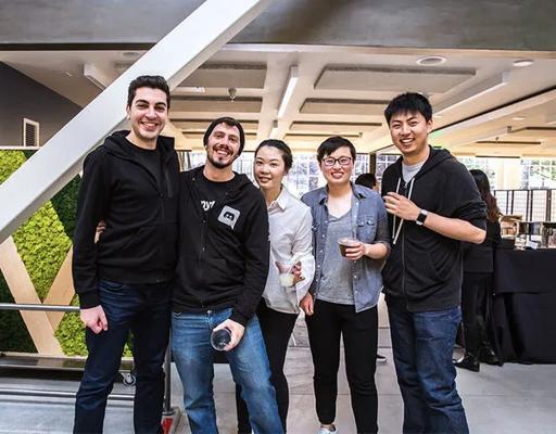 Mack Straight, photo 1