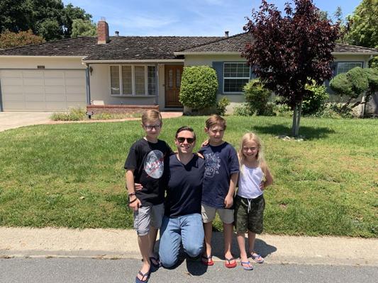 Johnny Benitez, photo 2