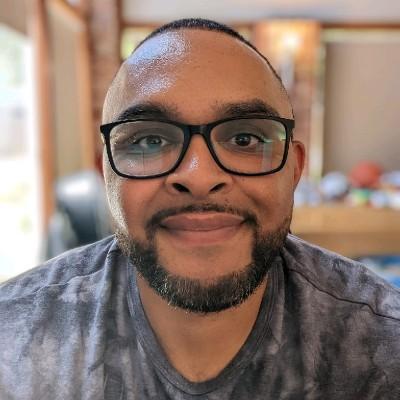 Derek Martinez, photo 1