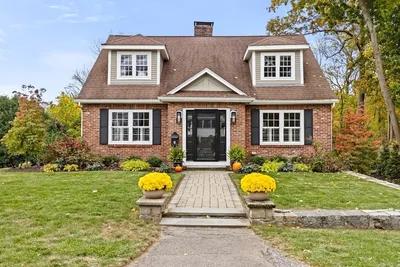 Suzanne Troyer, photo 1