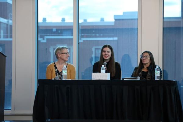 Donna Smith, photo 1