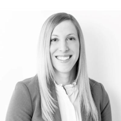 Alexandra West, photo 1