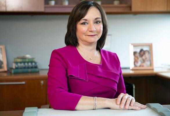 Debbie Salas, photo 1