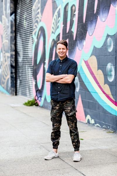 Aaron Axelsen, photo 1